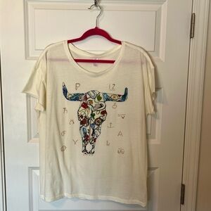 Adorable Ivory Graphic Bull Skull Tee